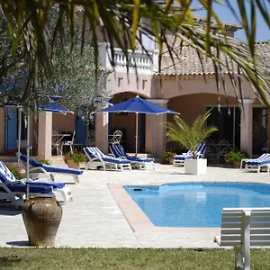 les-palmiers-le-muy.fr-provencehotel.com/